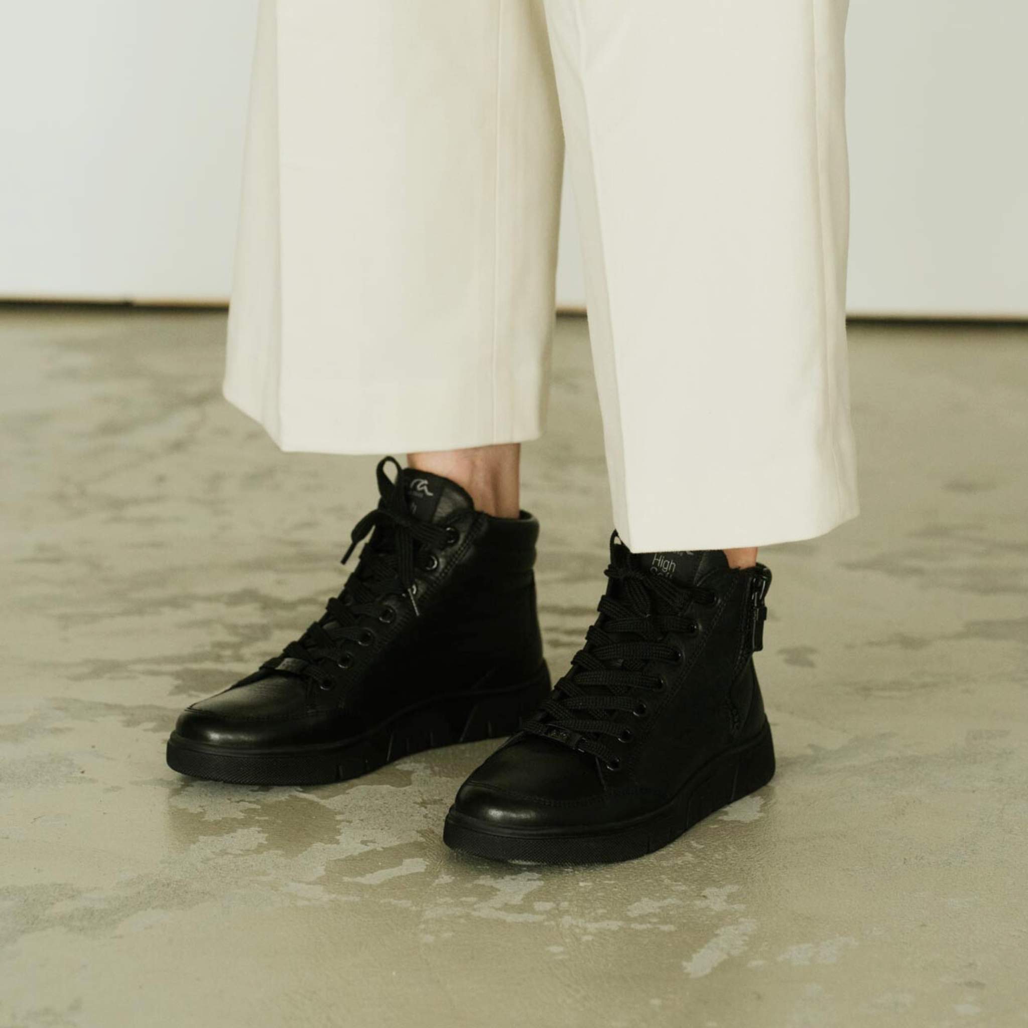 GUESS 牛革ブーツ　ブラック　25.5cm (ちょっと大きめ)靴紐2種類 | [Cartoden] シークレットシューズ 8cm身長アップ メンズ