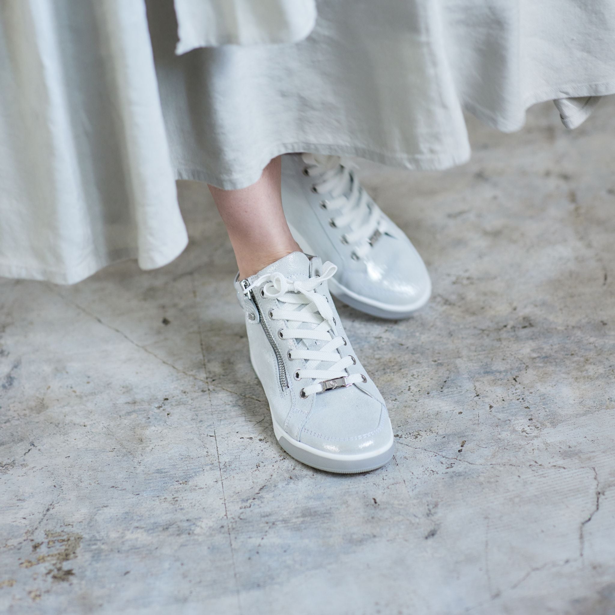 ROM スニーカー ハイカットスニーカー