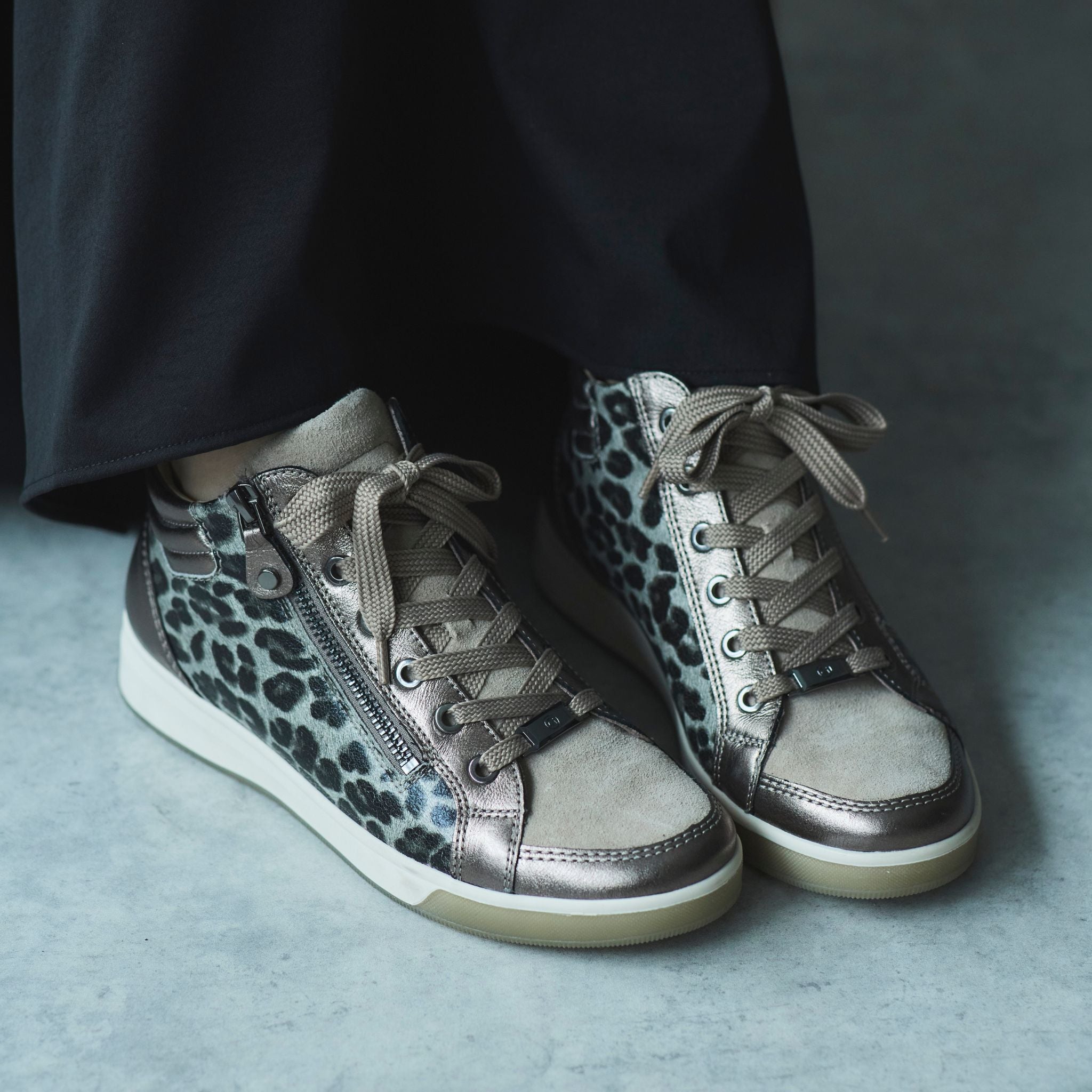 [12-24499] ROM CASHMERE