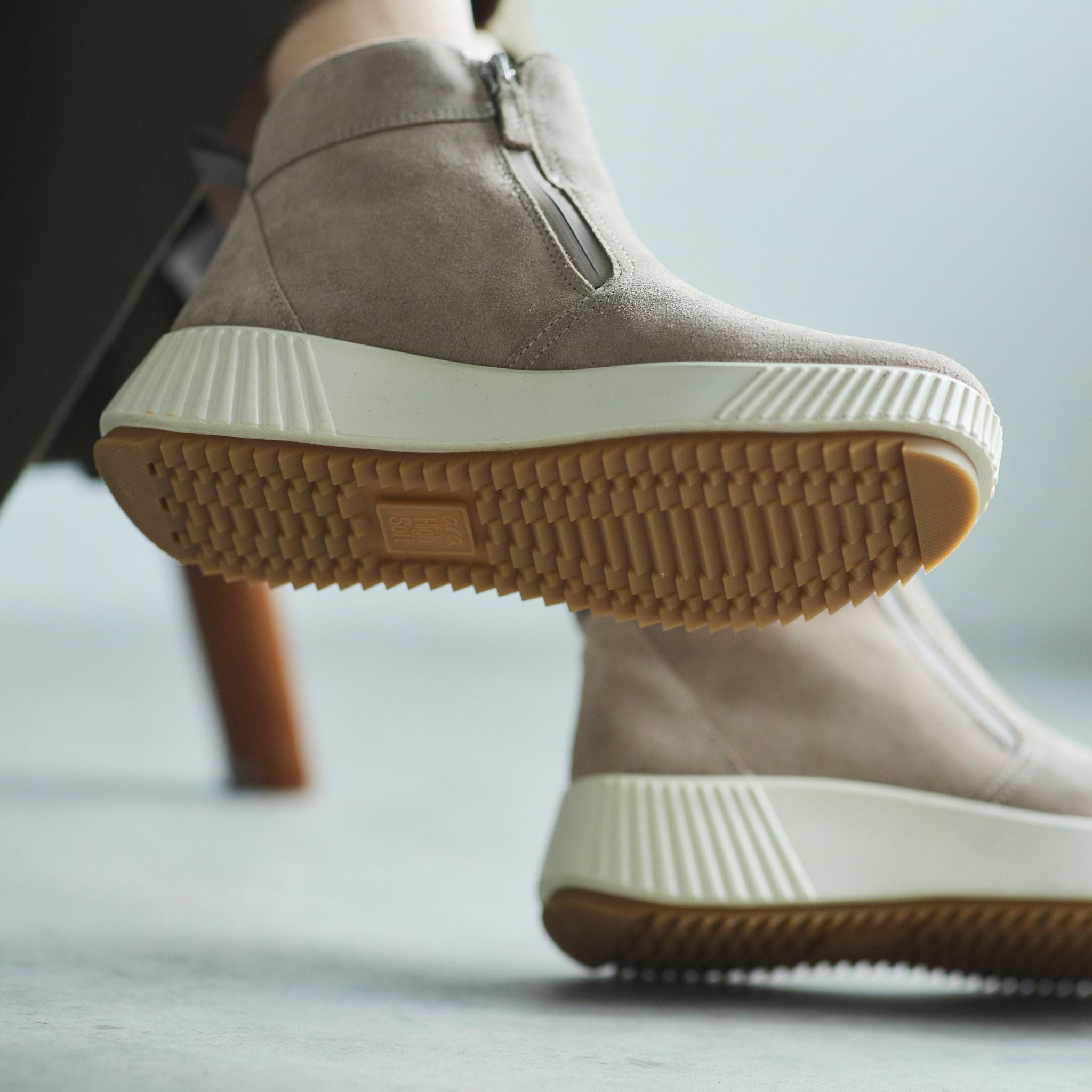 [12-26905] DAVOS-GTX cachmere