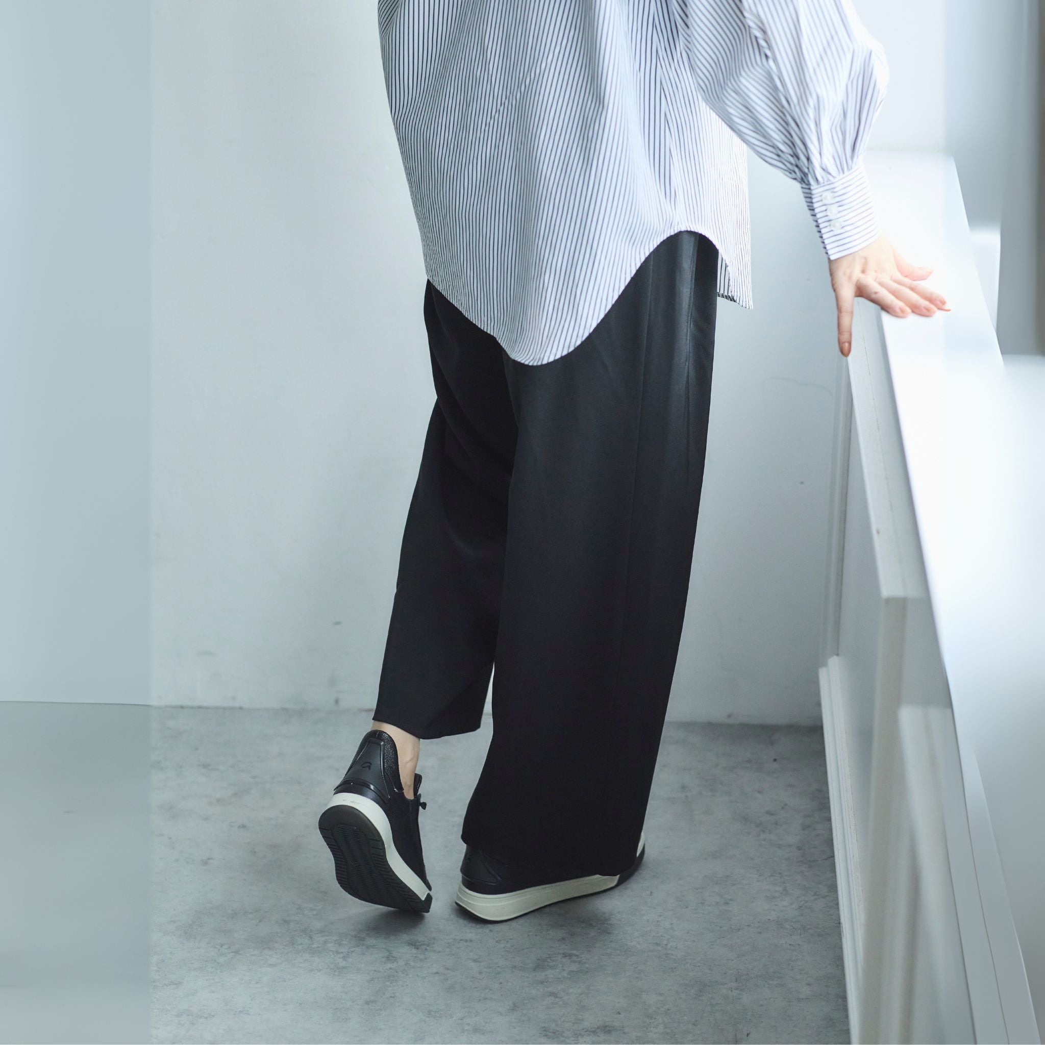 [12-50020] ROM BLACK