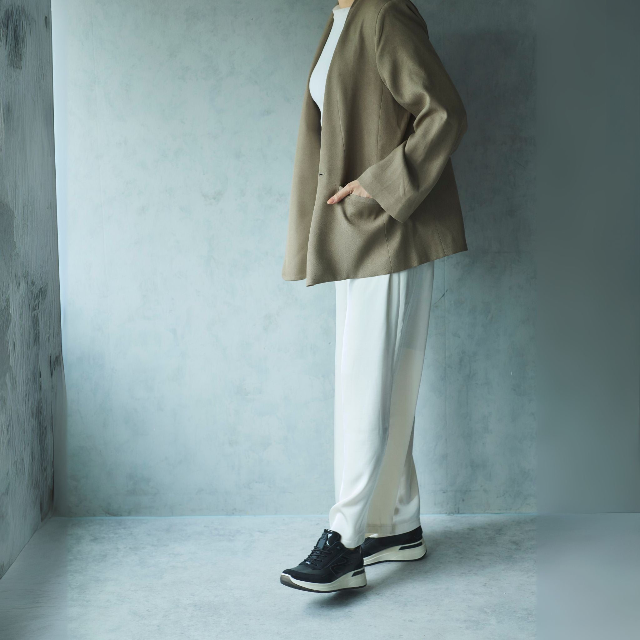 [12-57701] GARDA black